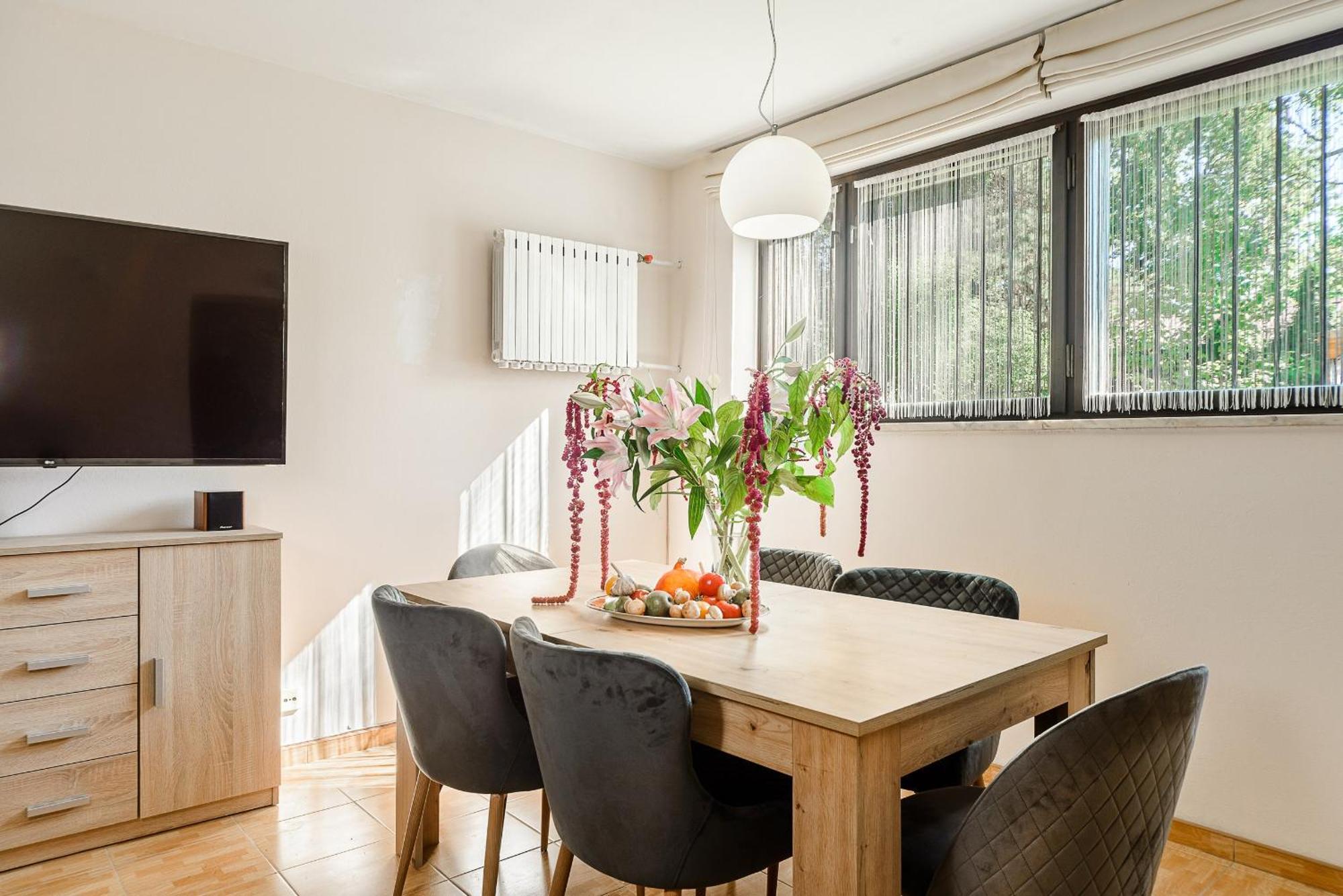 P&O Apartments Juhasow - Wawer วอร์ซอ ภายนอก รูปภาพ